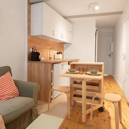 Relais De La Gare - Traversant Et Calme *