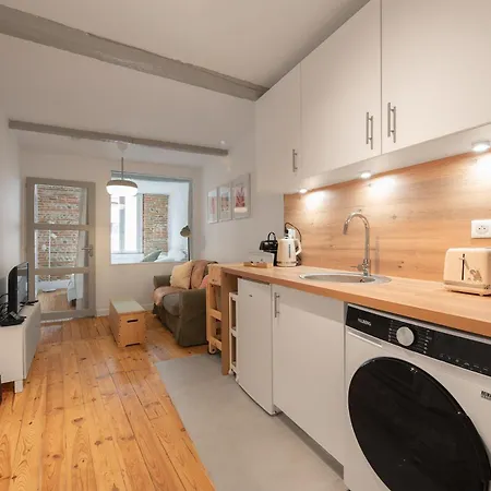 Relais De La Gare - Traversant Et Calme *